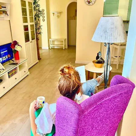 Sunset Gigantes 公寓 *