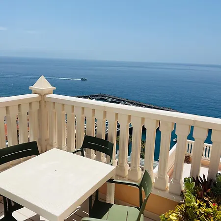 Sunset Gigantes 公寓 *